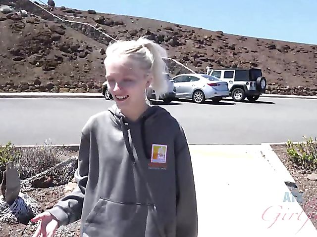 Teen bikini girl Kate Bloom diving and showing her twat in the car