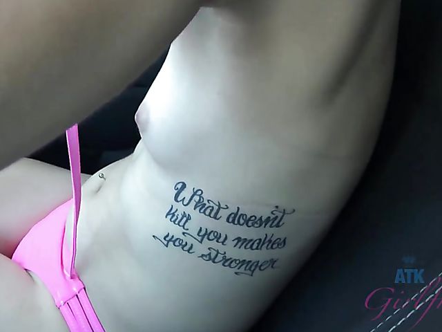 Teen bikini girl Kate Bloom diving and showing her twat in the car