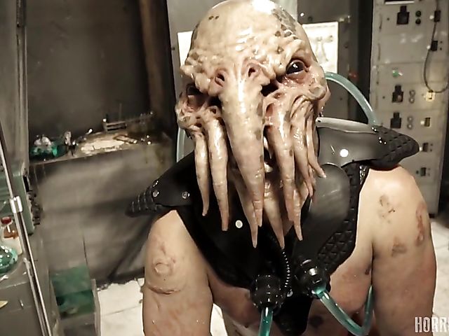 Belle Claire - Crazy anal sex with Cunthulhu