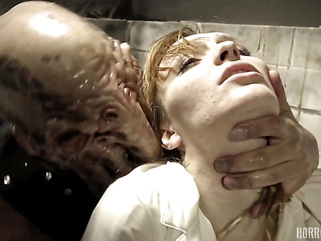 Belle Claire - Crazy anal sex with Cunthulhu