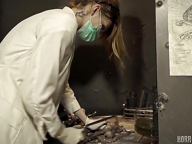 Belle Claire - Crazy anal sex with Cunthulhu