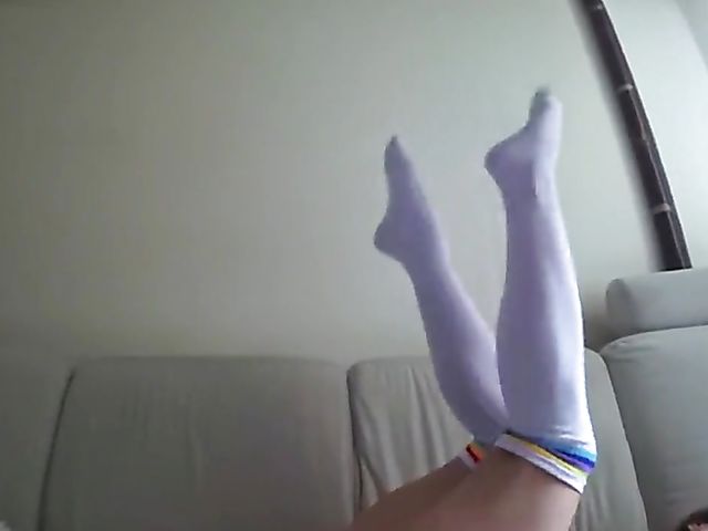 Italian anal hottie in sexy shorts Mia Bandini gets drilled on video