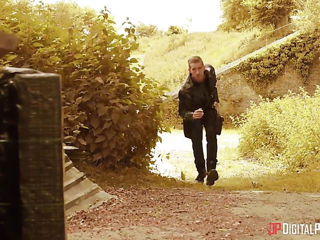 Danny D anal fucks horny amazon woman Tina Kay outdoors 