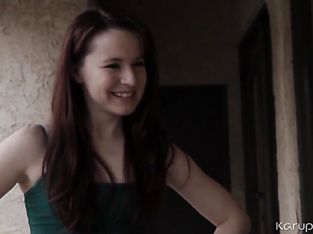 Anna Pierceson, Karlie Montana and Samantha Ryan lesbian 3some in the street at night