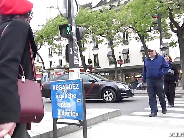 Beatrice - 40-year-old French MILF anal in black leather boots