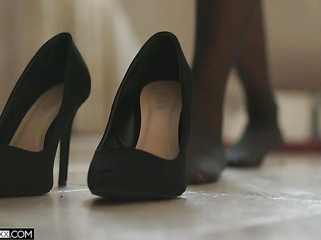 Exotic brunette stockings fuck with amazing Aaliyah Hadid