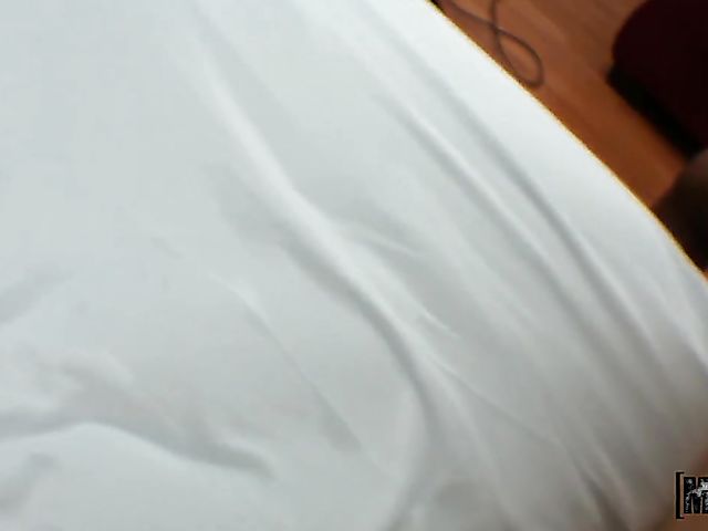 Blonde skinny girl Piper Perri gets her pussy poked in bed