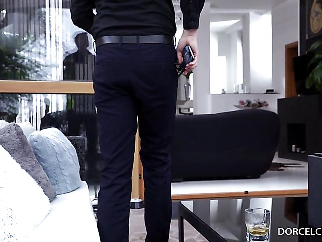 Erotic toes licking and pussy pounding with slim Lilu Moon