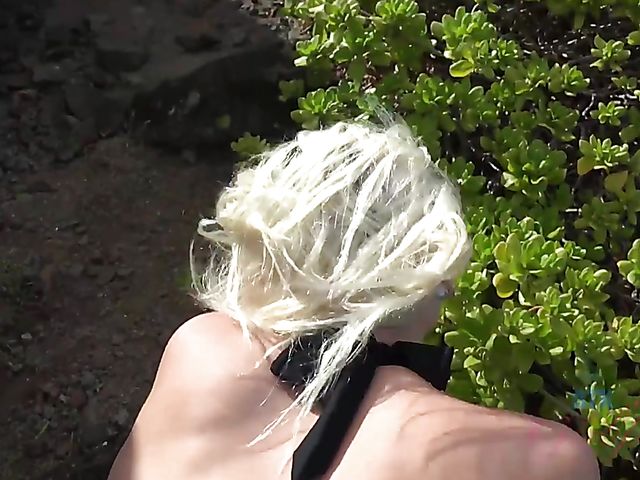 POV outdoor quickie with his bikini girlfriend Chloe Temple