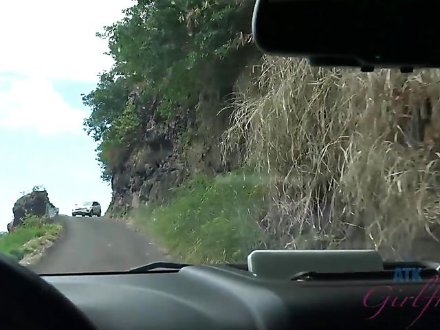 POV outdoor quickie with his bikini girlfriend Chloe Temple