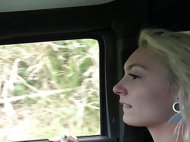 POV outdoor quickie with his bikini girlfriend Chloe Temple