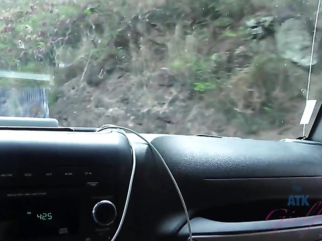 POV outdoor quickie with his bikini girlfriend Chloe Temple