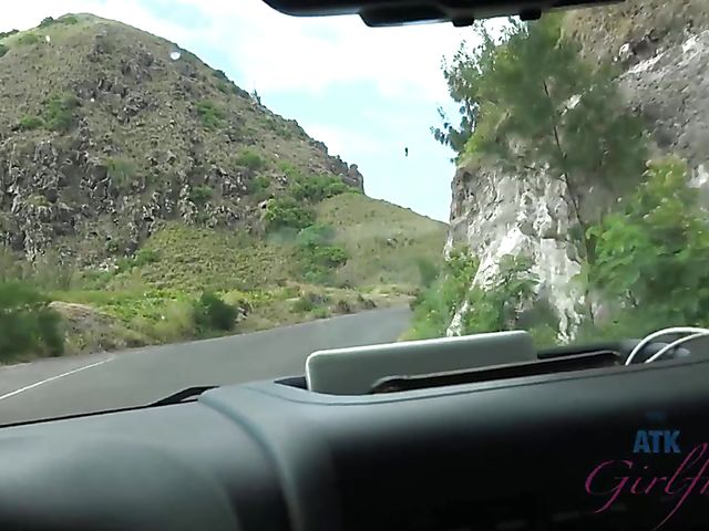 POV outdoor quickie with his bikini girlfriend Chloe Temple