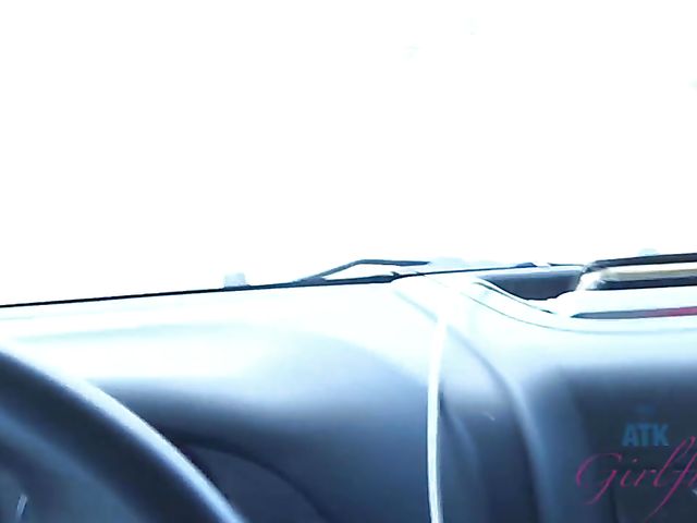 POV outdoor quickie with his bikini girlfriend Chloe Temple