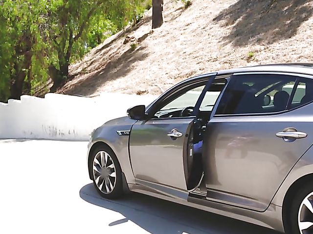 Nicole Aniston - Gorgeous MILF with awesome tits needs that young meat