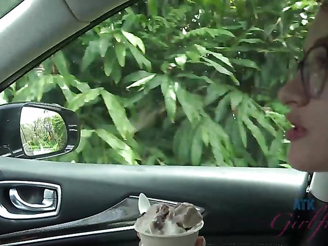 Smoking teen Lola Fae gets fingered in the car and blows outdoors