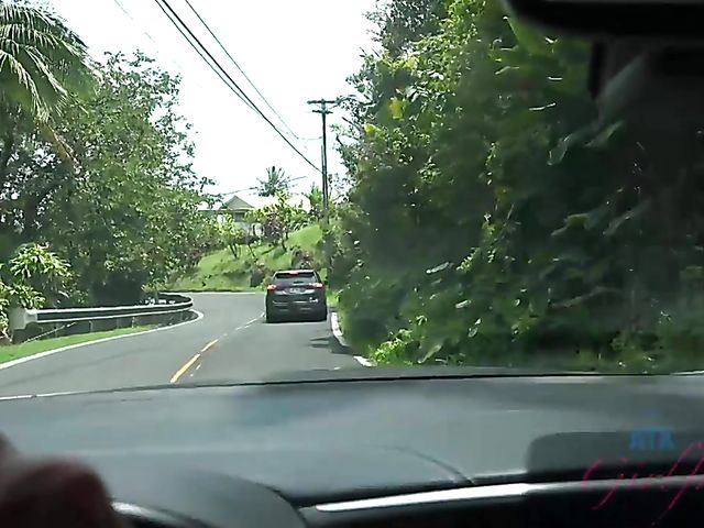 Smoking teen Lola Fae gets fingered in the car and blows outdoors