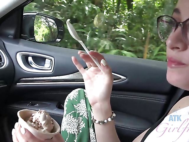 Smoking teen Lola Fae gets fingered in the car and blows outdoors
