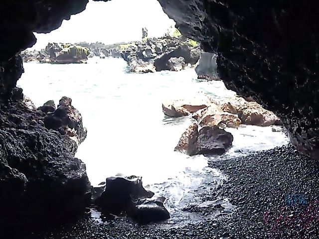 Smoking teen Lola Fae gets fingered in the car and blows outdoors