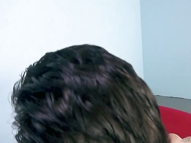 Babe with amazing tits Rachele Richey fucks desperately