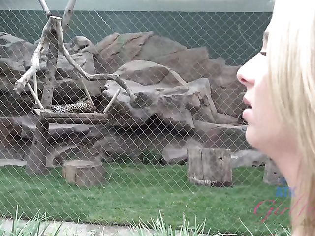 Sexy girlfriend Brooke Wylde displays her big wet tits in the bathtub