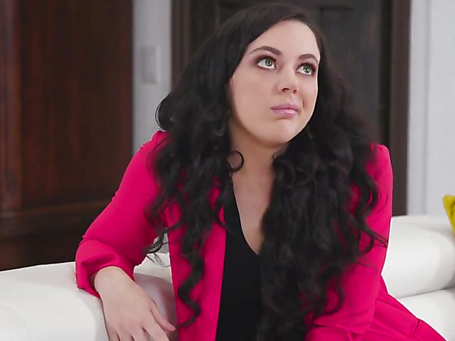 Lesbian teen Gianna Dior is senator's daughter and she needs Whitney Wright's pussy