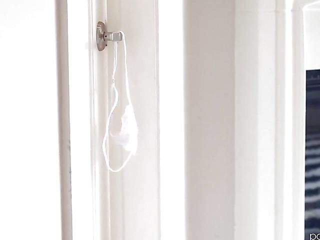 Teen babe Kyler Quinn gets wet and horny in the bath and takes a cock