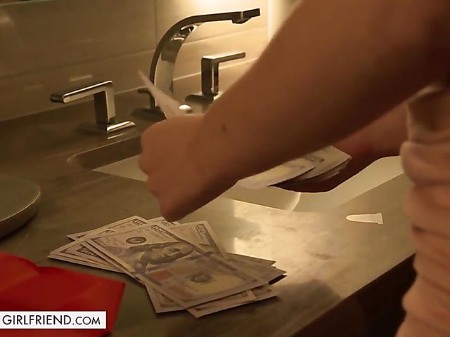 Blonde teen escort Carolina Sweets loves money and sex