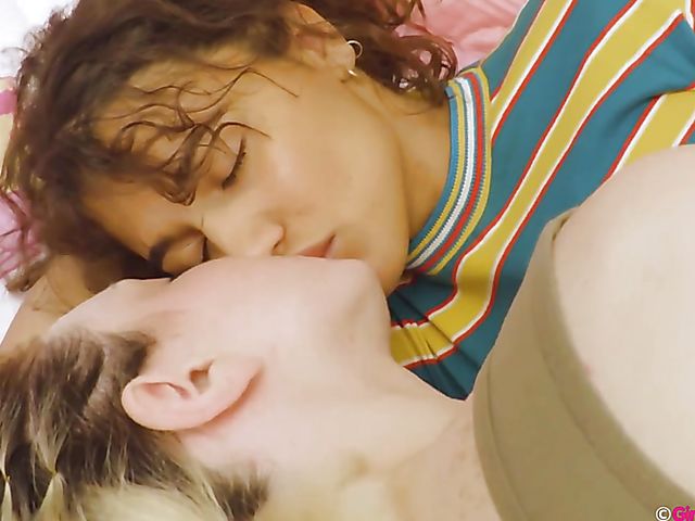 Ivory Mae and Rubi Valentine's lesbian date in bed