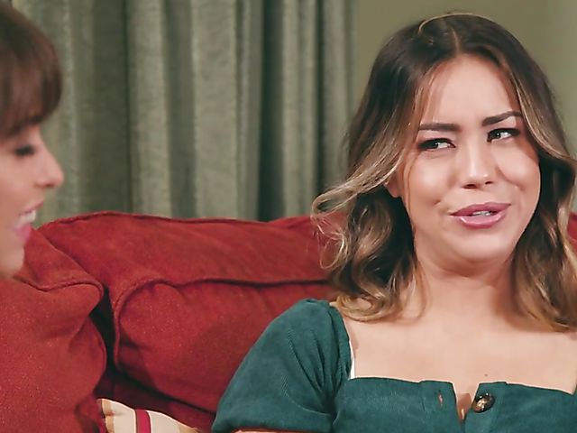 Alina Lopez and Riley Reid lesbian cuteness overload