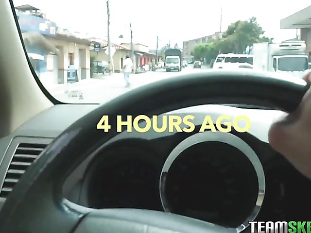 Mariana Lopez - Super sexy latina babe with lovely tits gets fucked fast