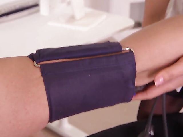 Foot fetish therapy from long-legged nurse Alyssia Kent