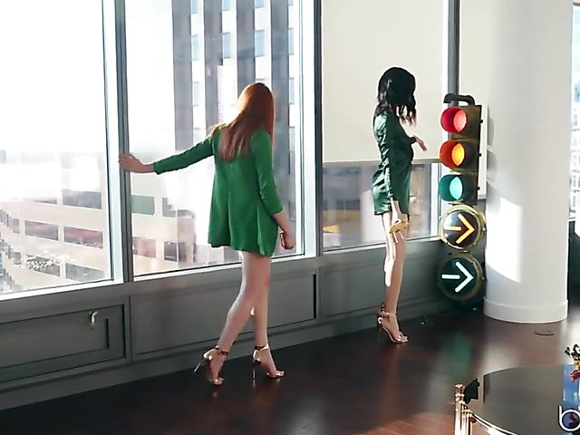 Elegant babe in green Scarlett Bloom gets eaten out by redhead lesbian Lacy Lennon