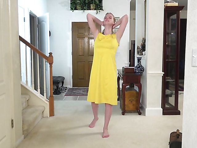 Chelsea Carter - Panties down and fingering herself on the floor