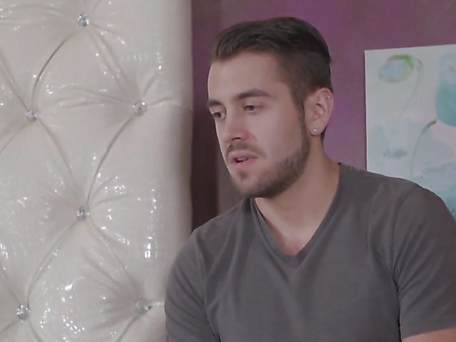 Cuckold watch tattooed Kleio Valentien fuck another man