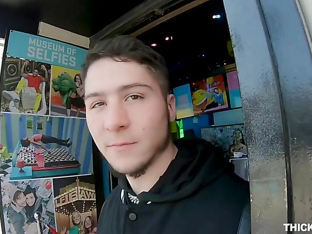 Gia Derza -Teen big ass girl in sexy shorts looking for entertainment