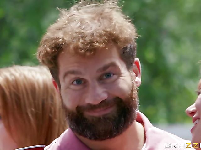 Isabelle Deltore - DJ MILF anal with Keiran Lee at the party