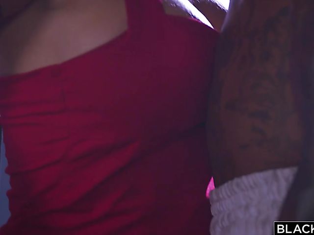 Interracial DP foursome in the gym with wet Riley Reid and Gabbie Carter