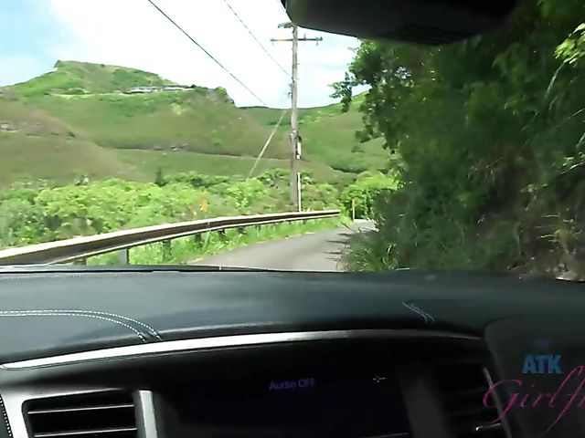 Outdoor POV fun with Vera King on the way to the beach