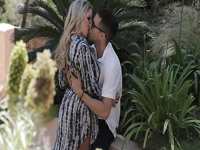 Siesta time and hot outdoor sex with milf babe Georgie Lyall