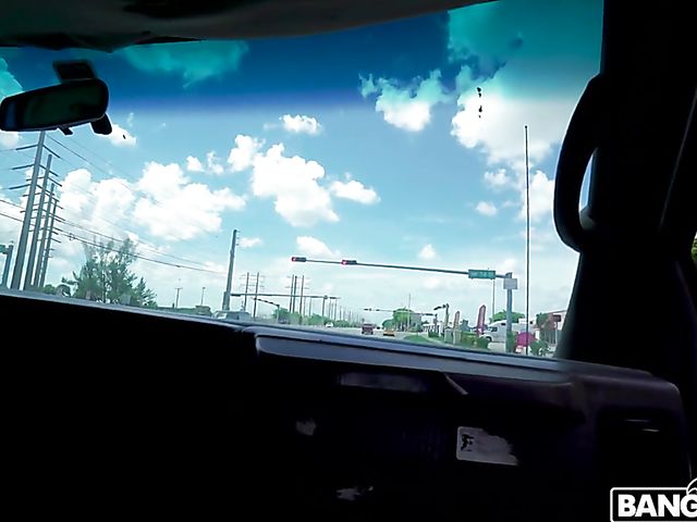 Stacked teen with young big tits Dylann Vox gets a ride