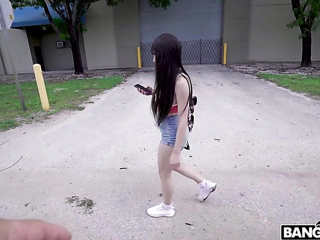 Stacked teen with young big tits Dylann Vox gets a ride