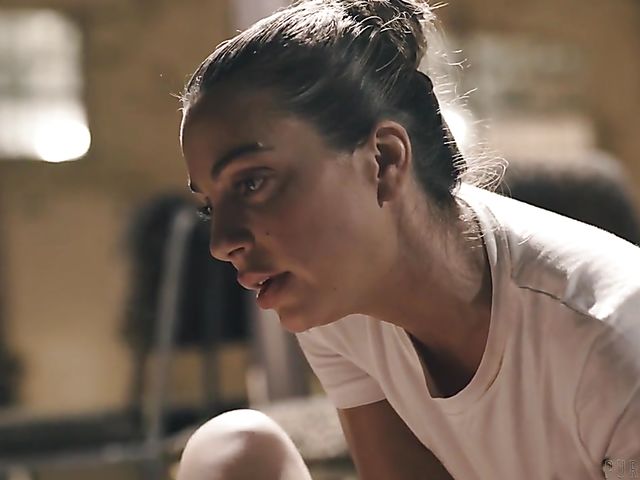 Police lesbian Abigail Mac arresting Kenzie Reeves's pussy