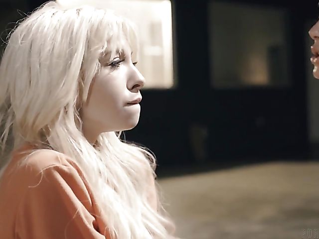 Police lesbian Abigail Mac arresting Kenzie Reeves's pussy