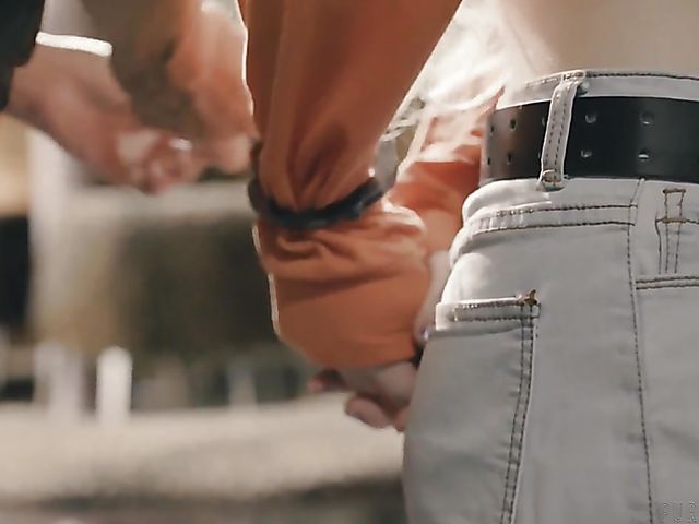 Police lesbian Abigail Mac arresting Kenzie Reeves's pussy