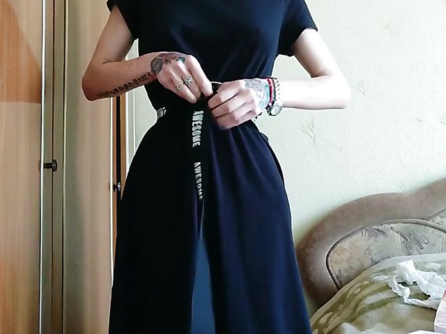 Russian amateur goes out with ben wa balls in her vagina