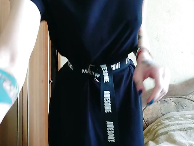 Russian amateur goes out with ben wa balls in her vagina