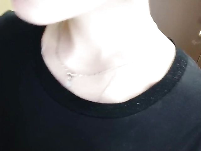 Russian amateur goes out with ben wa balls in her vagina