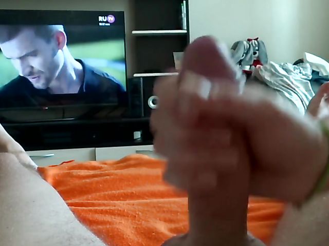 Russian amateur handjob and cock stimulation with a hitachi to cum