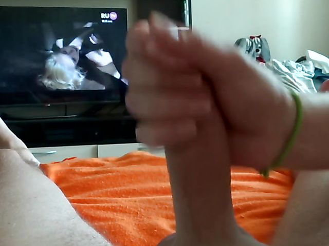 Russian amateur handjob and cock stimulation with a hitachi to cum